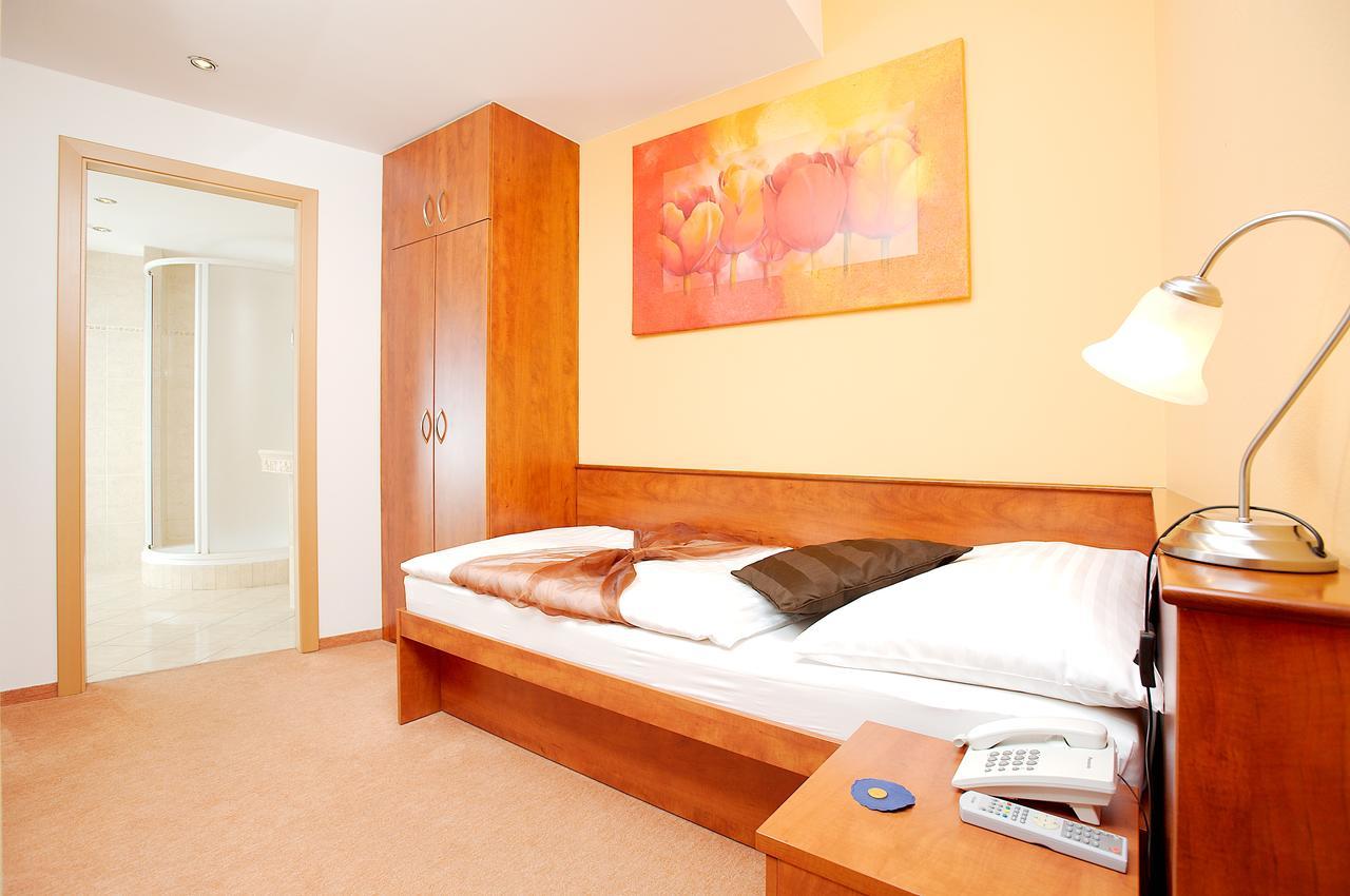 Hotel Paganini Brandýs nad Labem-Stará Boleslav 外观 照片